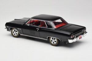 Chevrolet Chevelle Z-16 Noir American Muscle 1:18 AMM1061/06 Métal Moulé — image 7 sur 8
