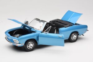 Chevrolet Corvair Monza Cabriolet Bleu Road Signature 1:18 92498 Métal Moulé — image 2 sur 8