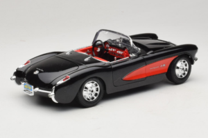 Chevrolet Corvette C1 Noir & Rouge Bburago 1:18 3034-M1 Métal Moulé — image 3 sur 8