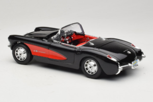Chevrolet Corvette C1 Noir & Rouge Bburago 1:18 3034-M1 Métal Moulé — image 7 sur 8