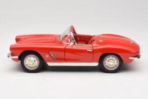 Chevrolet Corvette C1 Rouge ERTL 1:18 7835 Métal Moulé — image 4 sur 8