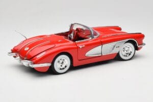 Chevrolet Corvette C1 Rouge Motormax 1:18 73100TC Métal Moulé — image 3 sur 8