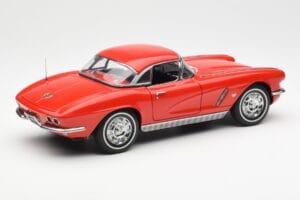 Chevrolet Corvette C1 Cabriolet Roman Rouge AUTOart 1:18 71102 Métal Moulé — image 3 sur 8