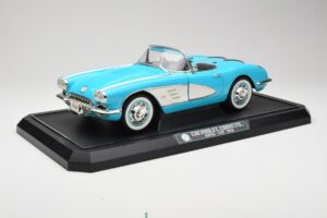 Chevrolet Corvette C1 Hard Top Bleu Solido 1:12 1202-M1 Métal Moulé