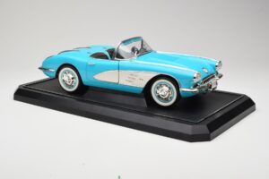 Chevrolet Corvette C1 Hard Top Bleu Solido 1:12 1202-M1 Métal Moulé — image 6 sur 8