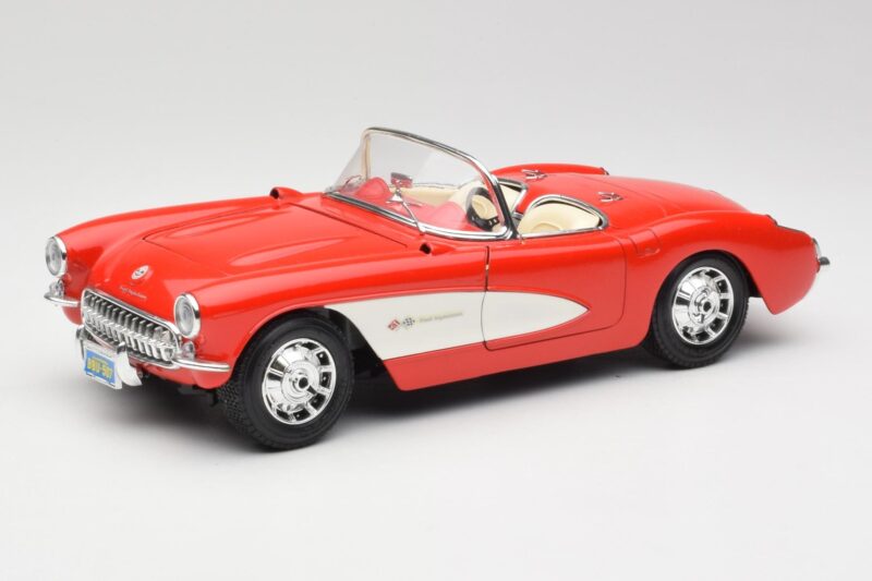 Chevrolet Corvette C1 Roadster Rouge Bburago 1:18 3024 Métal Moulé