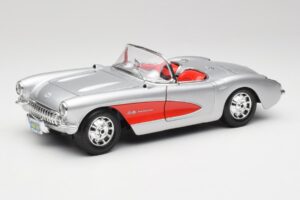 Chevrolet Corvette C1 Argent & Rouge Bburago 1:18 3024-M1 Métal Moulé