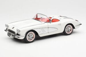 Chevrolet Corvette C1 Spider Hard Top Snowcrest Blanc AUTOart 1:18 71147 Métal Moulé