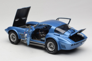 Chevrolet Corvette C2 Grand Sport #50 Nassau Speed Week 1963 Exoto 1:18 RLG18024 Métal Moulé — image 5 sur 8