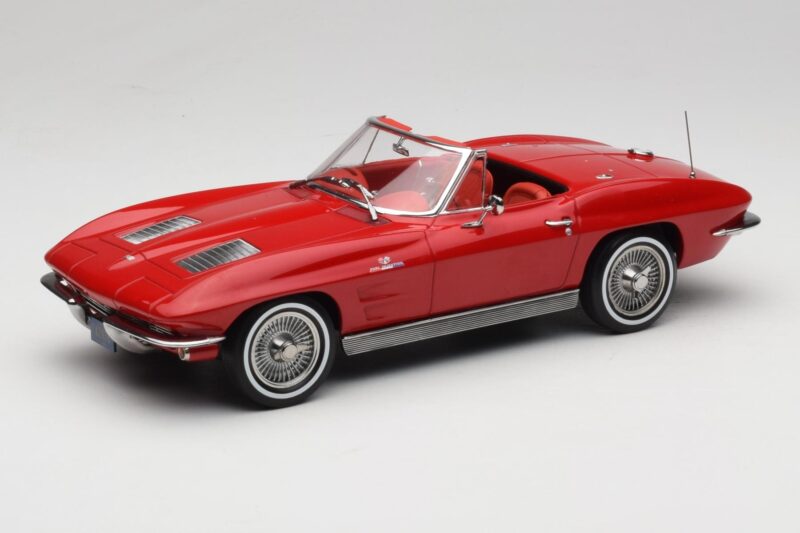 Chevrolet Corvette C2 Sting Ray Cabriolet Riverside Red Norev 1:18 189056 Métal Moulé