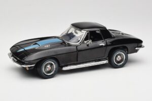 Chevrolet Corvette C2 Noir American Muscle 1:18 AMM1099/06 Métal Moulé