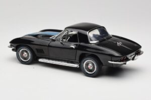 Chevrolet Corvette C2 Noir American Muscle 1:18 AMM1099/06 Métal Moulé — image 7 sur 8
