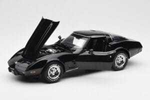 Chevrolet Corvette C3 Noir UT Models 1:18 21071 Métal Moulé — image 2 sur 8