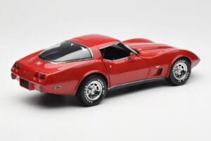 Chevrolet Corvette C3 Rouge UT Models 1:18 21073 Métal Moulé — image 3 sur 8
