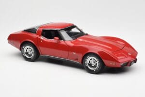 Chevrolet Corvette C3 Rouge UT Models 1:18 21073 Métal Moulé — image 6 sur 8