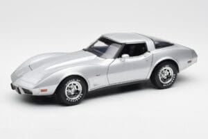 Chevrolet Corvette C3 Argent UT Models 1:18 21072 Métal Moulé