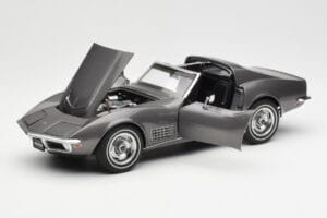 Chevrolet Corvette C3 Spider Laguna Gris Métallique AUTOart 1:18 71173 Métal Moulé — image 2 sur 8