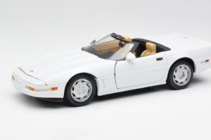 Chevrolet Corvette C4 Cabriolet Blanc Maisto 1:18 32830 Métal Moulé