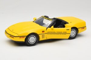 Chevrolet Corvette C4 Indianapolis 500 Pace Car Jaune Greenlight 1:18 11801-06 Métal Moulé — image 2 sur 8