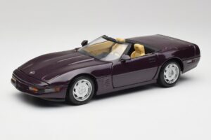 Chevrolet Corvette C4 LT4 Cabriolet Violet Métallisé Maisto 1:18 50277 Métal Moulé