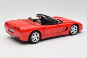 Chevrolet Corvette C5 Cabriolet Rouge Bburago 1:18 3076 Métal Moulé — image 3 sur 8