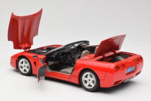 Chevrolet Corvette C5 Cabriolet Rouge Bburago 1:18 3076 Métal Moulé — image 5 sur 8
