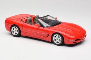 Chevrolet Corvette C5 Cabriolet Rouge Bburago 1:18 3076 Métal Moulé — image 6 sur 8