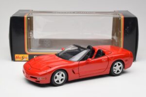 Chevrolet Corvette C5 Cabriolet Torch Rouge Maisto 1:18 50318 Métal Moulé — image 8 sur 8