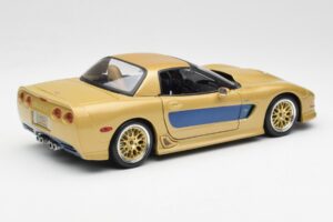 Chevrolet Corvette C5 Guldstrand Signature Edition Or Maisto 1:18 31657 Métal Moulé — image 3 sur 8