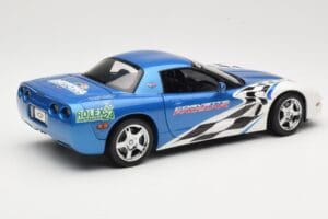 Chevrolet Corvette C5 Pace Car Rolex 24 at Daytona 1999 UT Models 1:18 39944 Métal Moulé — image 3 sur 8