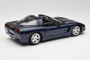 Chevrolet Corvette C5 Nassau Bleu Bburago 1:18 30166 Métal Moulé — image 3 sur 8