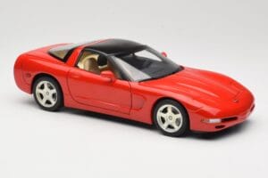 Chevrolet Corvette C5 Targa Rouge UT Models 1:18 21001 Métal Moulé — image 6 sur 8