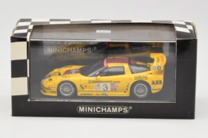 Chevrolet Corvette C5-R #3 R. Fellows / J. O'Connell / O. Gavin ALMS Petit Le Mans 2002 Minichamps 1:43 400021493 Métal Moulé — image 4 sur 4