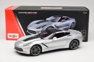 Chevrolet Corvette C7 Argent Maisto 1:18 38132 Métal Moulé — image 8 sur 8