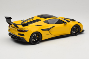 Chevrolet Corvette C8 ZR1 Jaune GT Spirit 1:18 GT528 Résine — image 2 sur 6