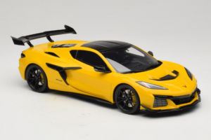 Chevrolet Corvette C8 ZR1 Jaune GT Spirit 1:18 GT528 Résine — image 4 sur 6