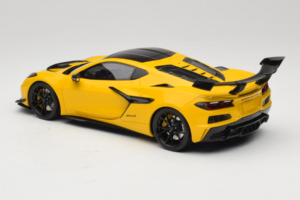 Chevrolet Corvette C8 ZR1 Jaune GT Spirit 1:18 GT528 Résine — image 5 sur 6
