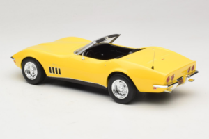 Chevrolet Corvette C3 Cabriolet Daytona Yellow Norev 1:18 189039 Métal Moulé — image 5 sur 6