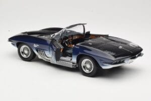 Chevrolet Corvette Mako Shark Bleu Foncé UT Models 1:18 21061 Métal Moulé — image 5 sur 8
