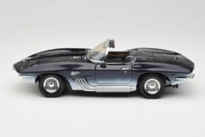 Chevrolet Corvette Mako Shark Motormax 1:18 73102 Métal Moulé — image 4 sur 8