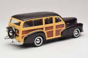 Chevrolet Fleetmaster Woody Noir Maisto 1:18 56043 Métal Moulé — image 3 sur 8