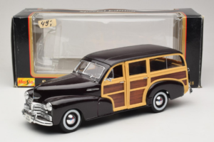 Chevrolet Fleetmaster Woody Noir Maisto 1:18 56043 Métal Moulé — image 8 sur 8