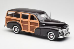 Chevrolet Fleetmaster Woody Brun Maisto 1:18 36854 Métal Moulé — image 6 sur 8