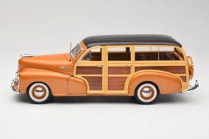 Chevrolet Fleetmaster Woody Or Maisto 1:18 56042 Métal Moulé — image 4 sur 8