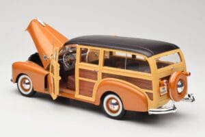 Chevrolet Fleetmaster Woody Or Maisto 1:18 56042 Métal Moulé — image 5 sur 8