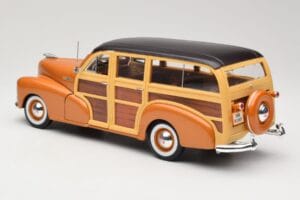 Chevrolet Fleetmaster Woody Or Maisto 1:18 56042 Métal Moulé — image 7 sur 8