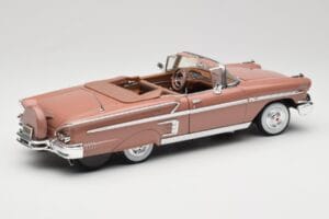 Chevrolet Impala Cabriolet Marron Motormax 1:18 73112 Métal Moulé — image 3 sur 8