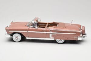 Chevrolet Impala Cabriolet Marron Motormax 1:18 73112 Métal Moulé — image 4 sur 8