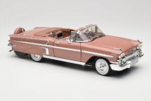 Chevrolet Impala Cabriolet Marron Motormax 1:18 73112 Métal Moulé — image 6 sur 8