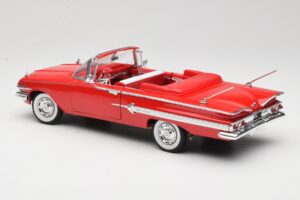 Chevrolet Impala Cabriolet Rouge Welly 1:18 9864W Métal Moulé — image 7 sur 8